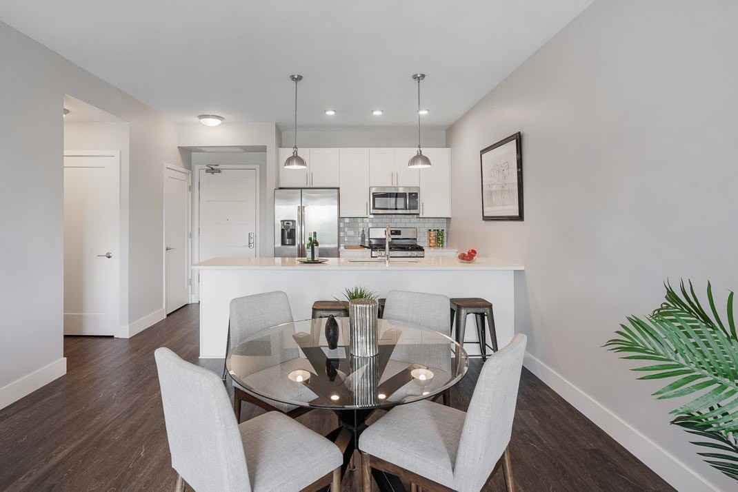 101 W Liberty St Apt 213 - Photo 4 of 16