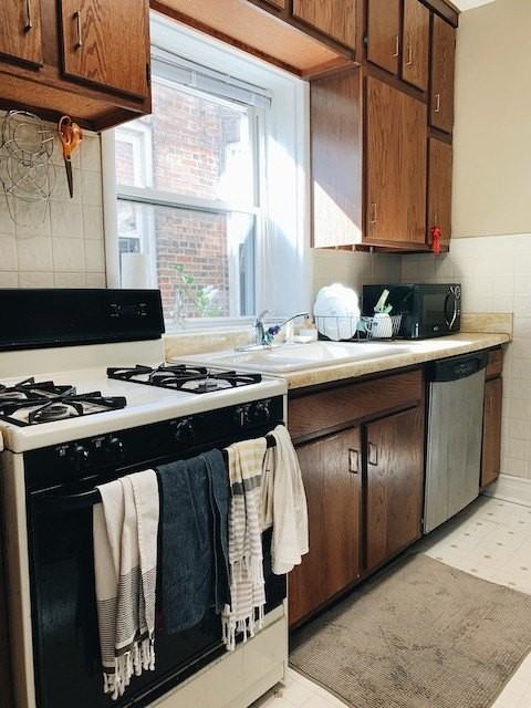 1319 W Early Ave #2 - Photo 5 of 14