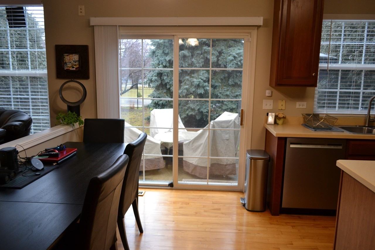 2990 Peachtree Cir - Photo 5 of 33