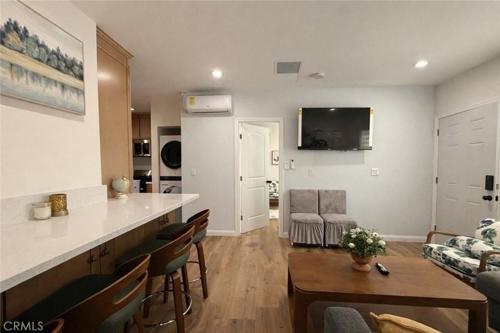 559 E Juanita Ave - Photo 4 of 13