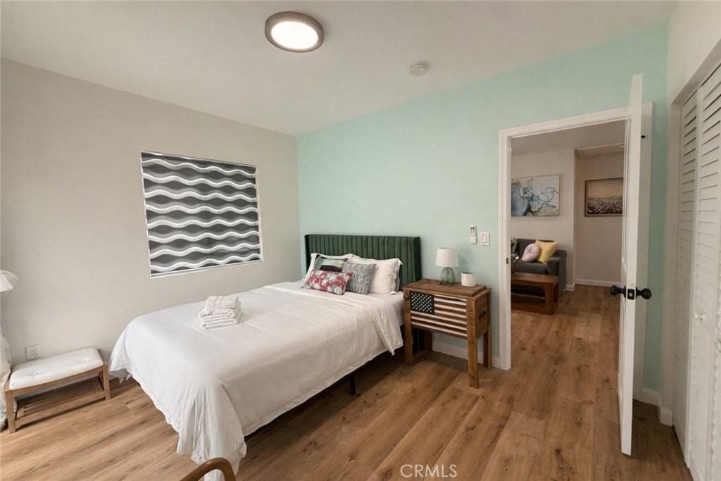 559 E Juanita Ave - Photo 6 of 13