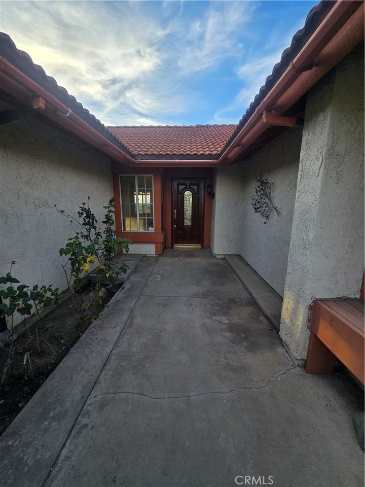 19637 Vista Hermosa Dr - Photo 2 of 32