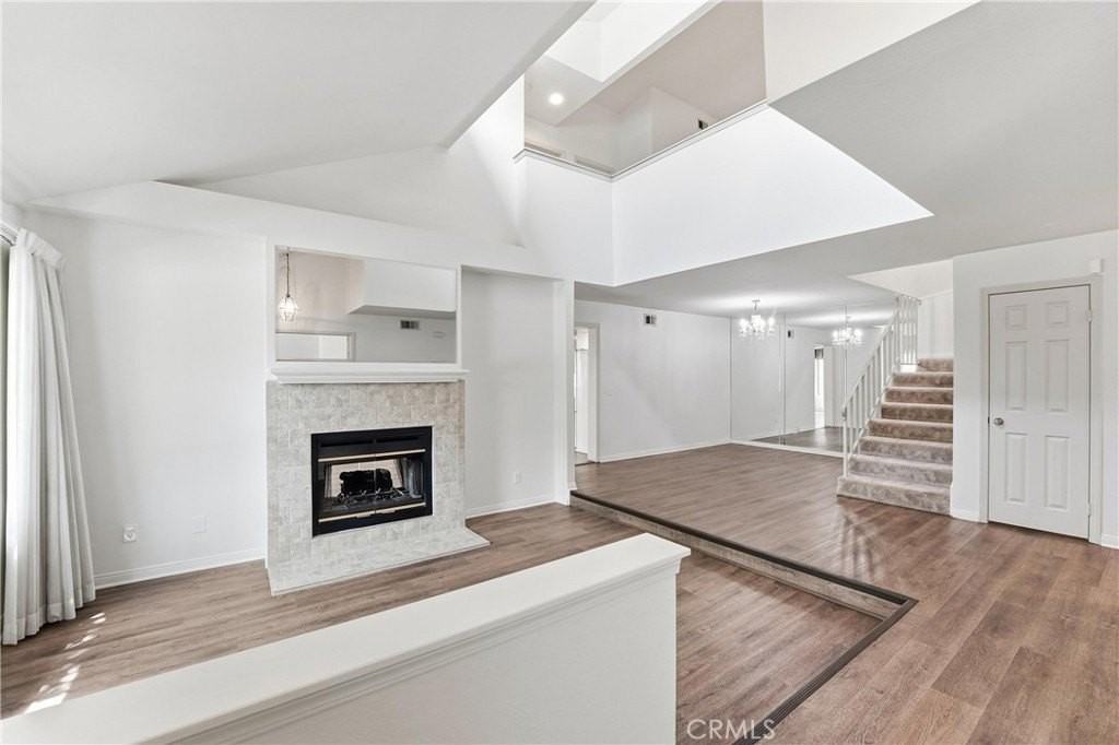 977 Auburn Rd - Photo 4 of 42