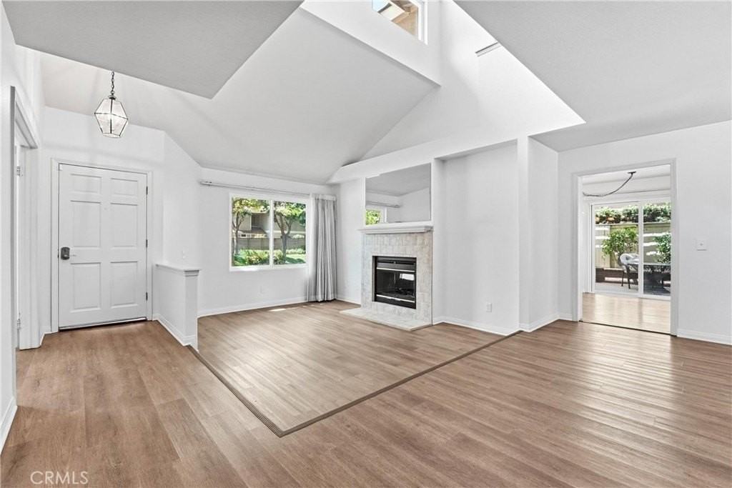 977 Auburn Rd - Photo 5 of 42