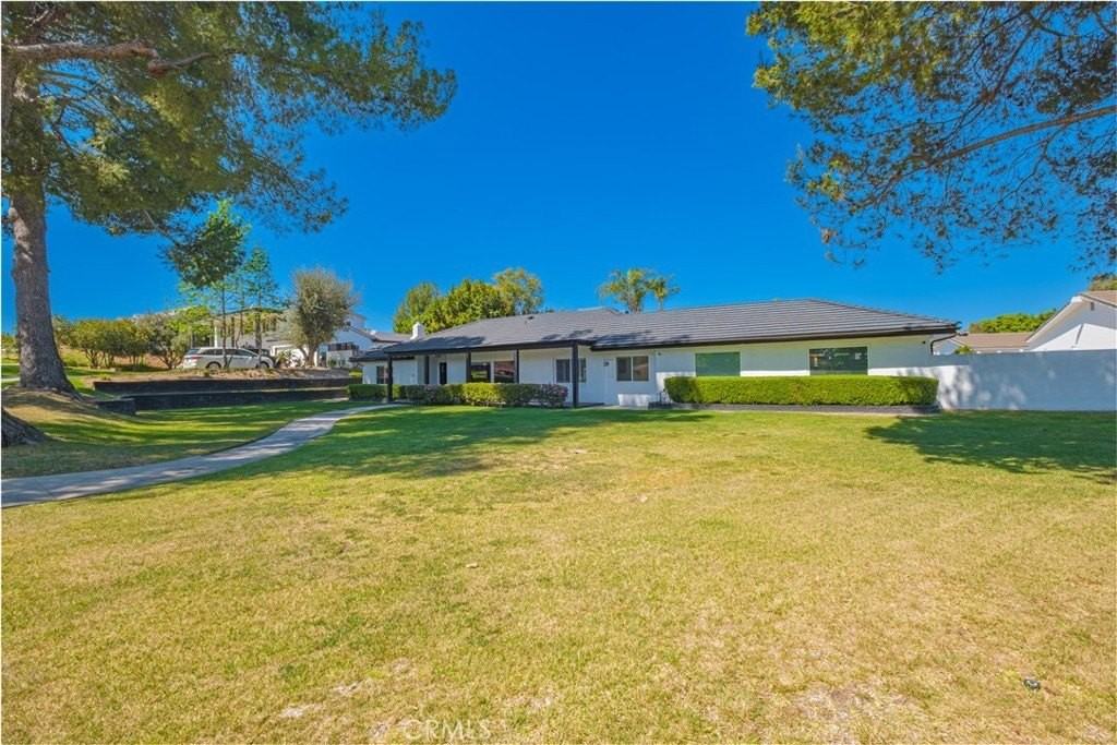 9109 La Alba Dr - Photo 3 of 50