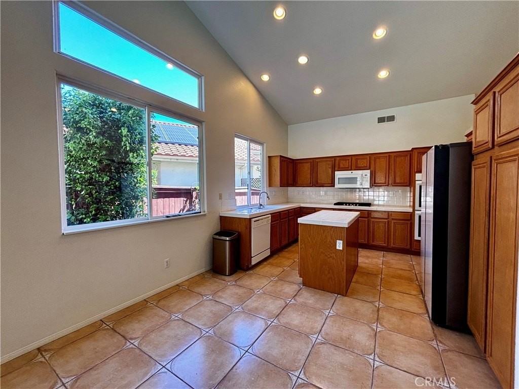 24563 Calle Perla - Photo 6 of 35