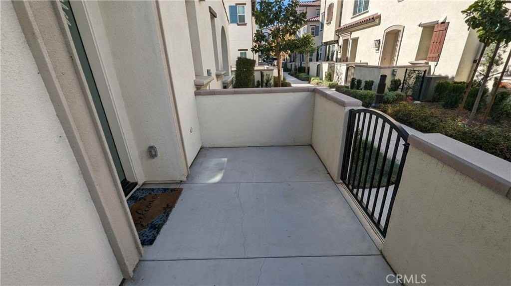 8150 Spirit St - Photo 3 of 36