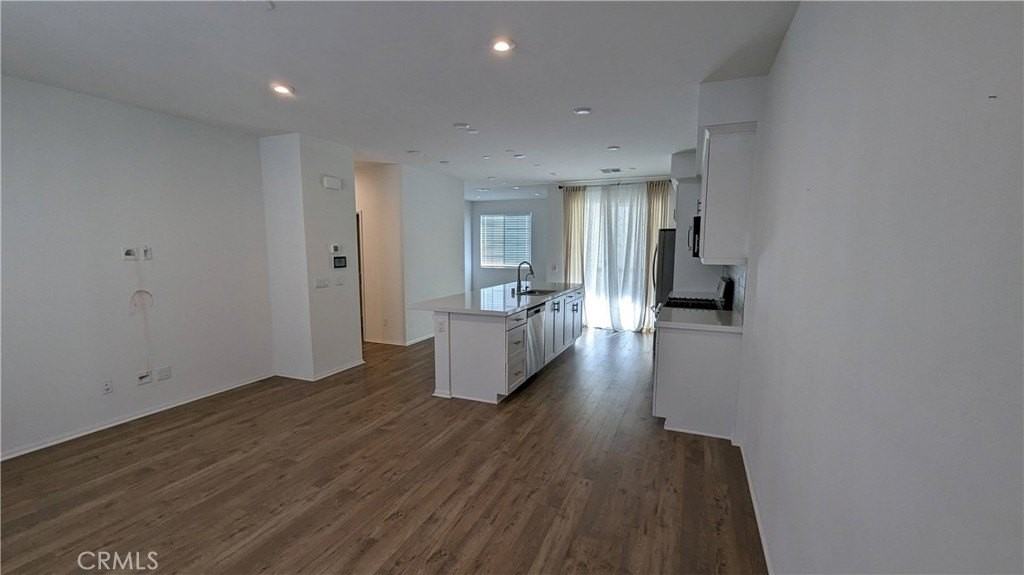 8150 Spirit St - Photo 5 of 36