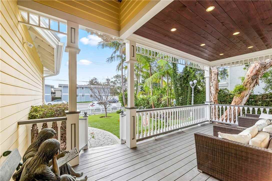 16561 Graham St - Photo 2 of 46