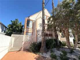 1450 N Vista St #102 - Photo 1 of 1