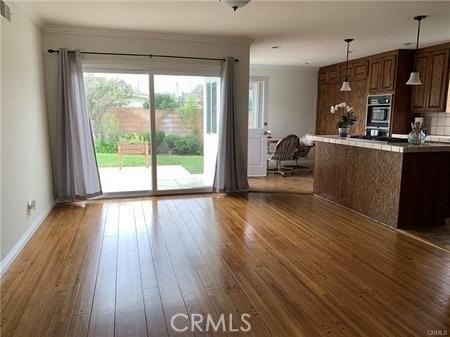 22815 Elm Ave - Photo 3 of 16