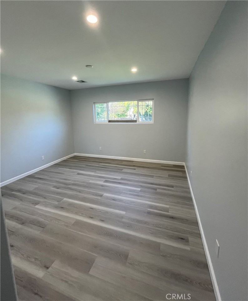 15853 Stare St - Photo 7 of 12