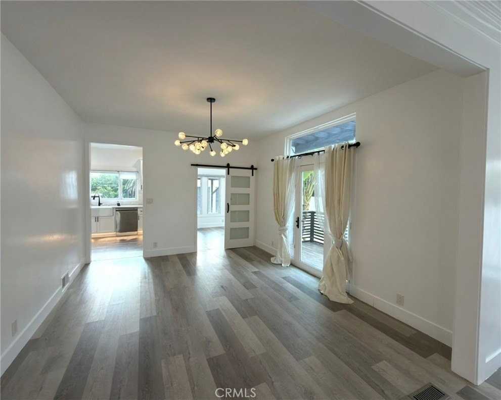 1274 S Orange Dr - Photo 3 of 15