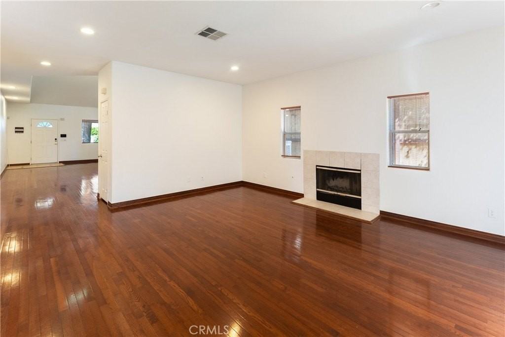 18720 Welby Way - Photo 3 of 16