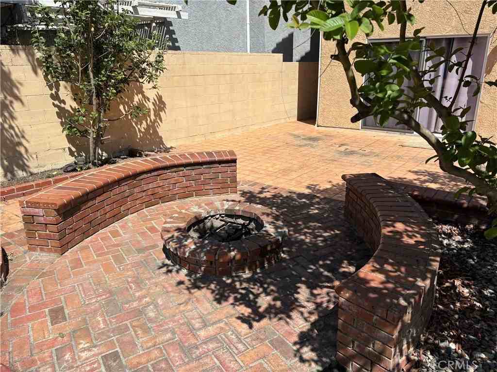 7515 Melvin Ave - Photo 6 of 48