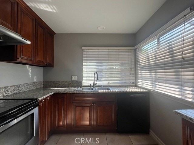 21063 Lycoming St - Photo 3 of 18