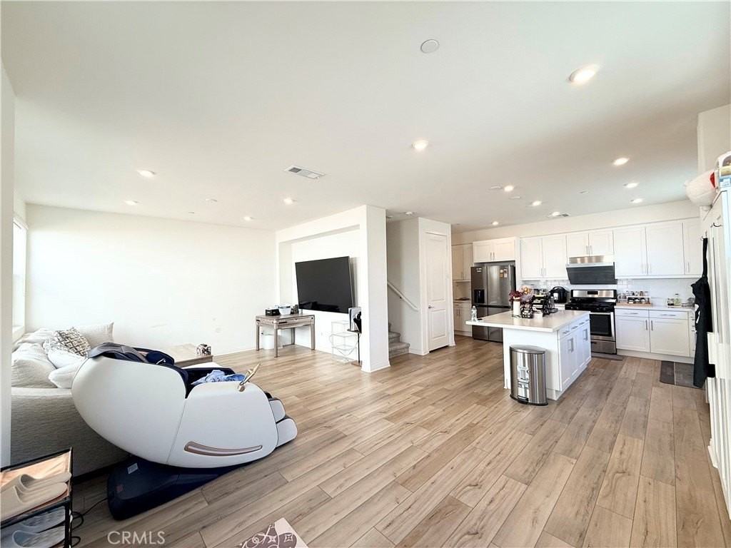 1 Aria St - Photo 4 of 19