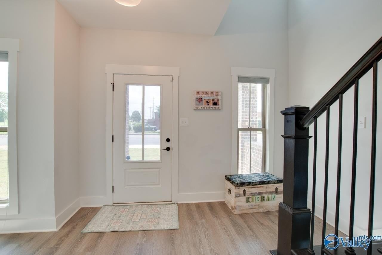 3000 9th Ave Sw - Photo 2 of 31