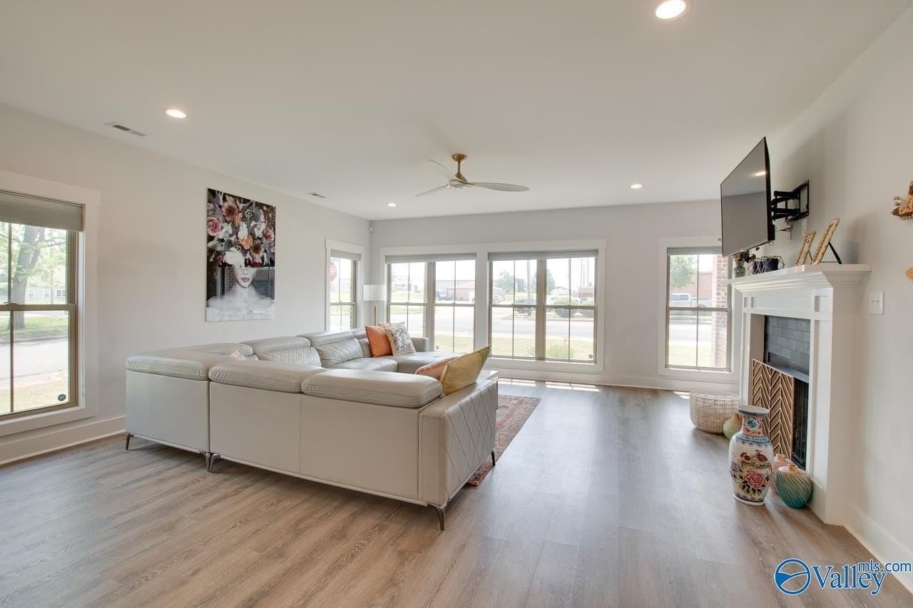 3000 9th Ave Sw - Photo 7 of 31