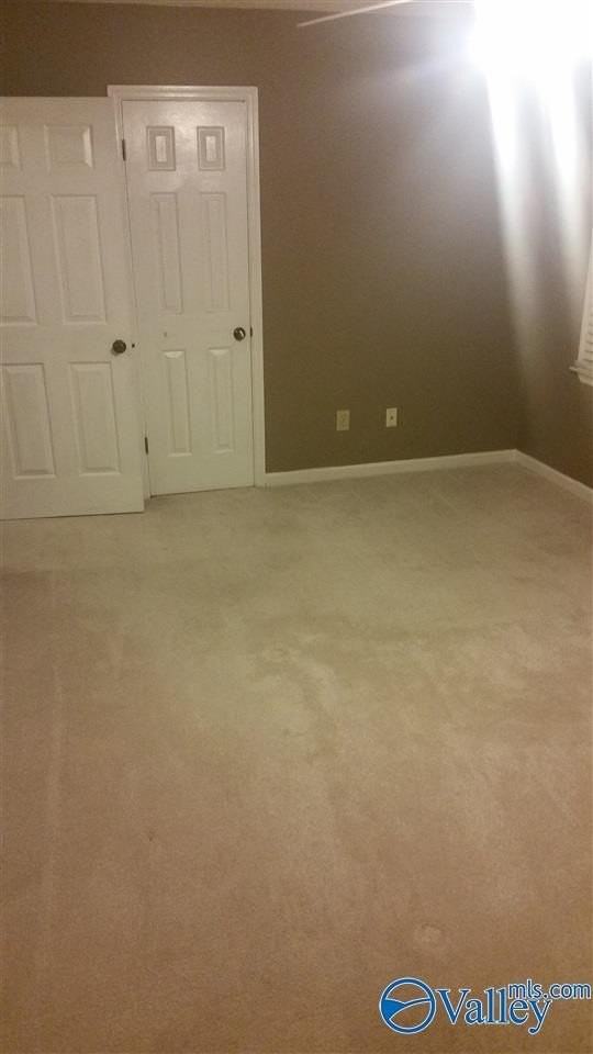 1716 Ward Ave Ne - Photo 5 of 8