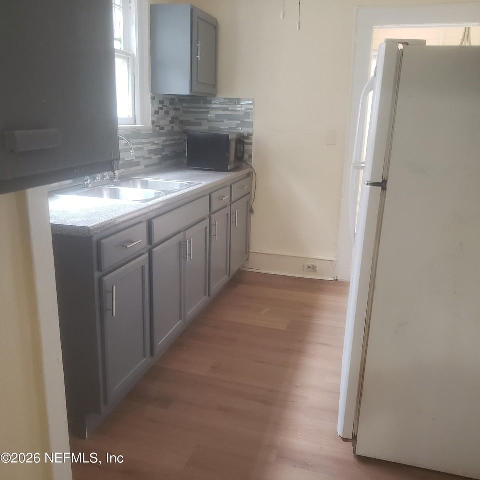 2575 Haldumar Ter - Photo 4 of 17