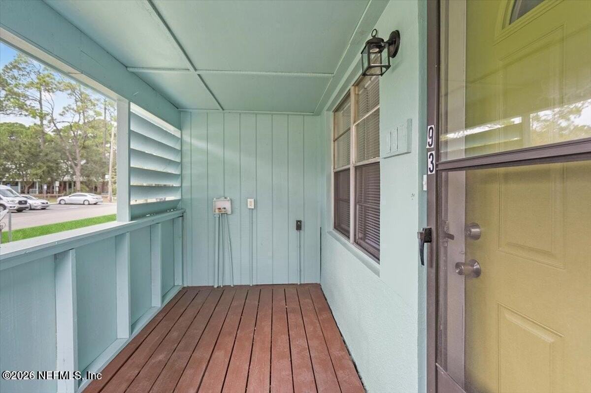 93 Lewis St - Photo 4 of 4