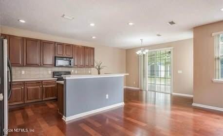 11239 Justin Oaks Dr - Photo 5 of 23