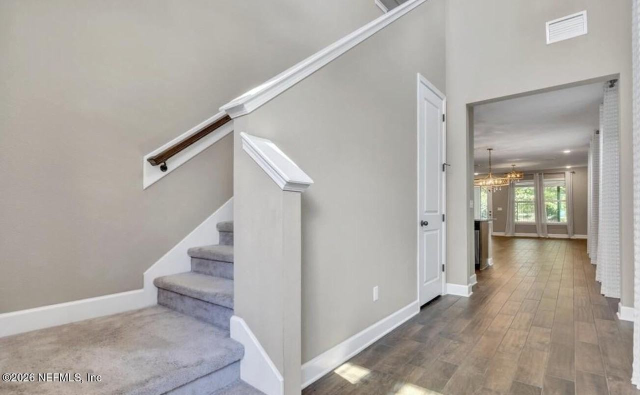 230 Vista Lake Cir - Photo 4 of 29