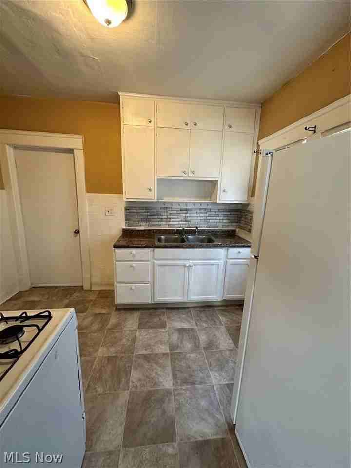 816 London Rd Unit Down - Photo 4 of 10