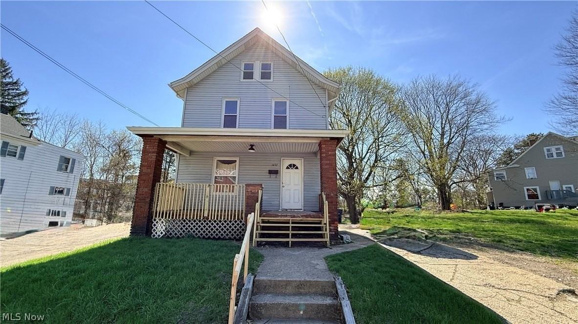 1432 League St - Photo 2 of 33