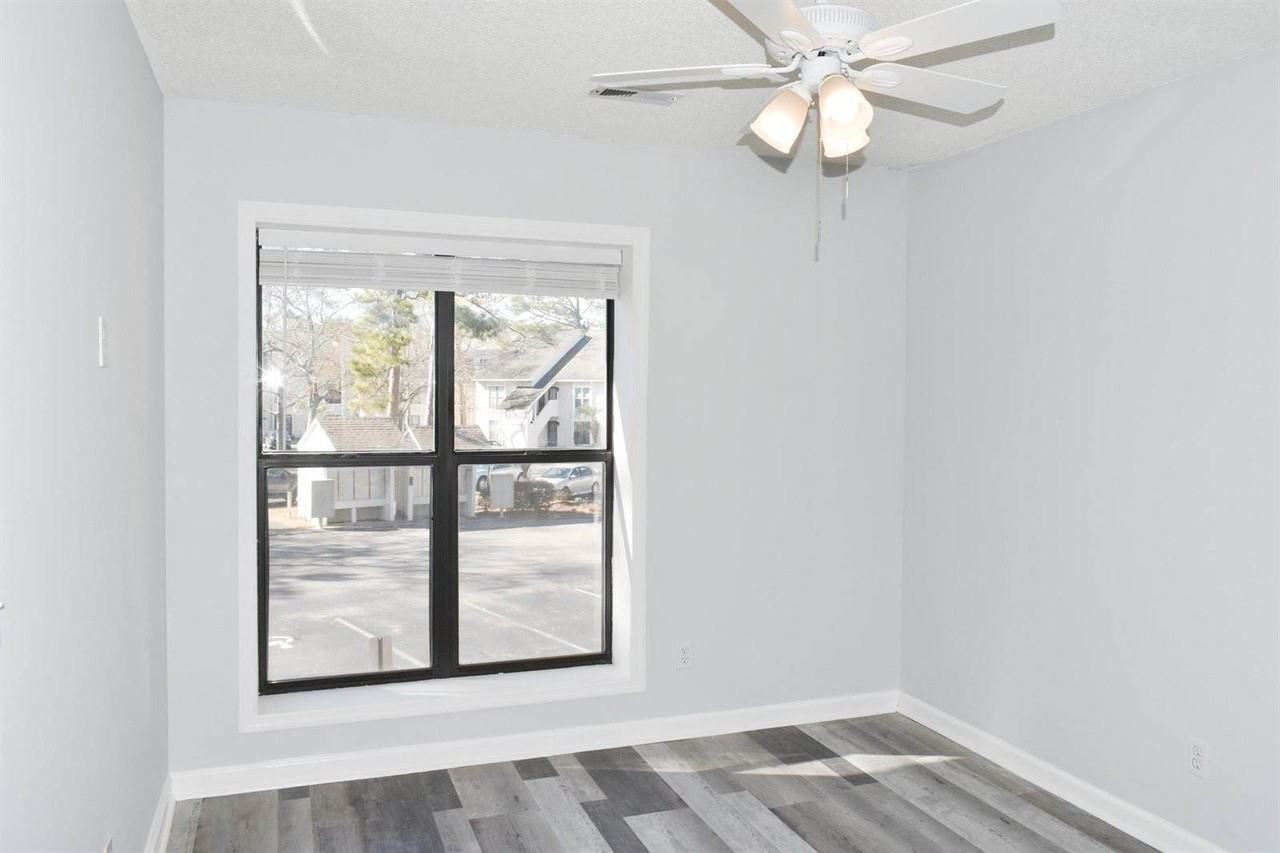 4497 L R I Ln - Photo 5 of 20