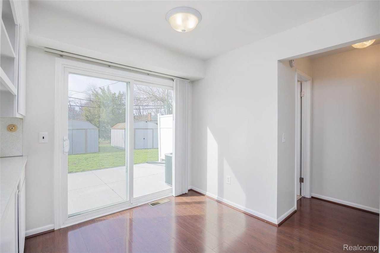 1717 Nakota Rd - Photo 2 of 23