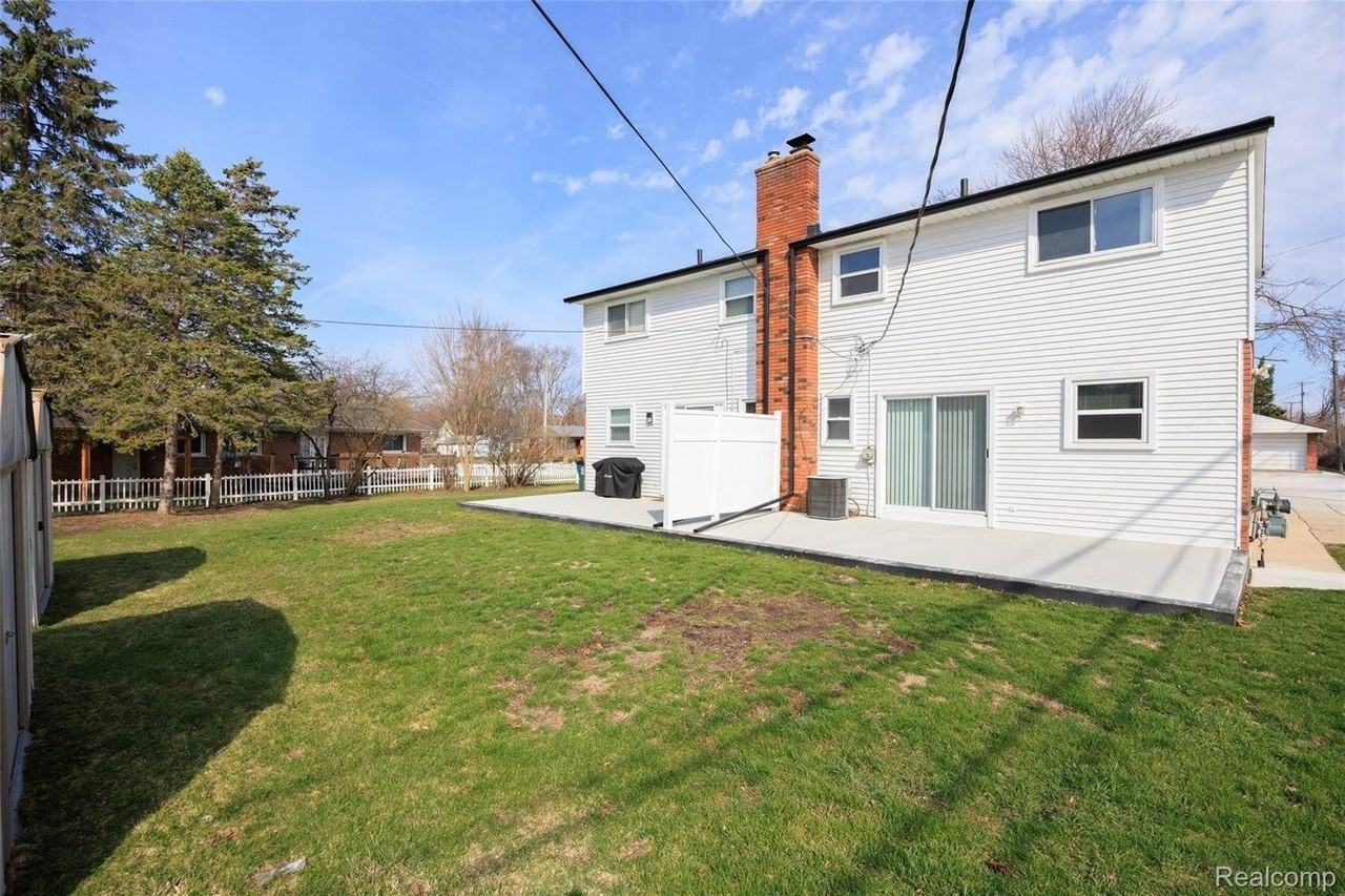 1717 Nakota Rd - Photo 5 of 23