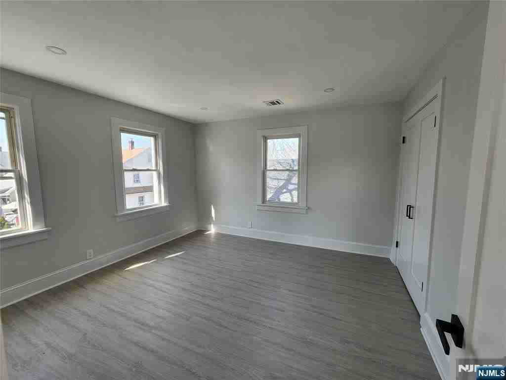 360 Palisade Ave 2nd Fl - Photo 5 of 8