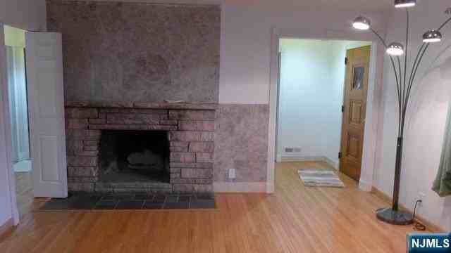 469 Westview Ave - Photo 3 of 14