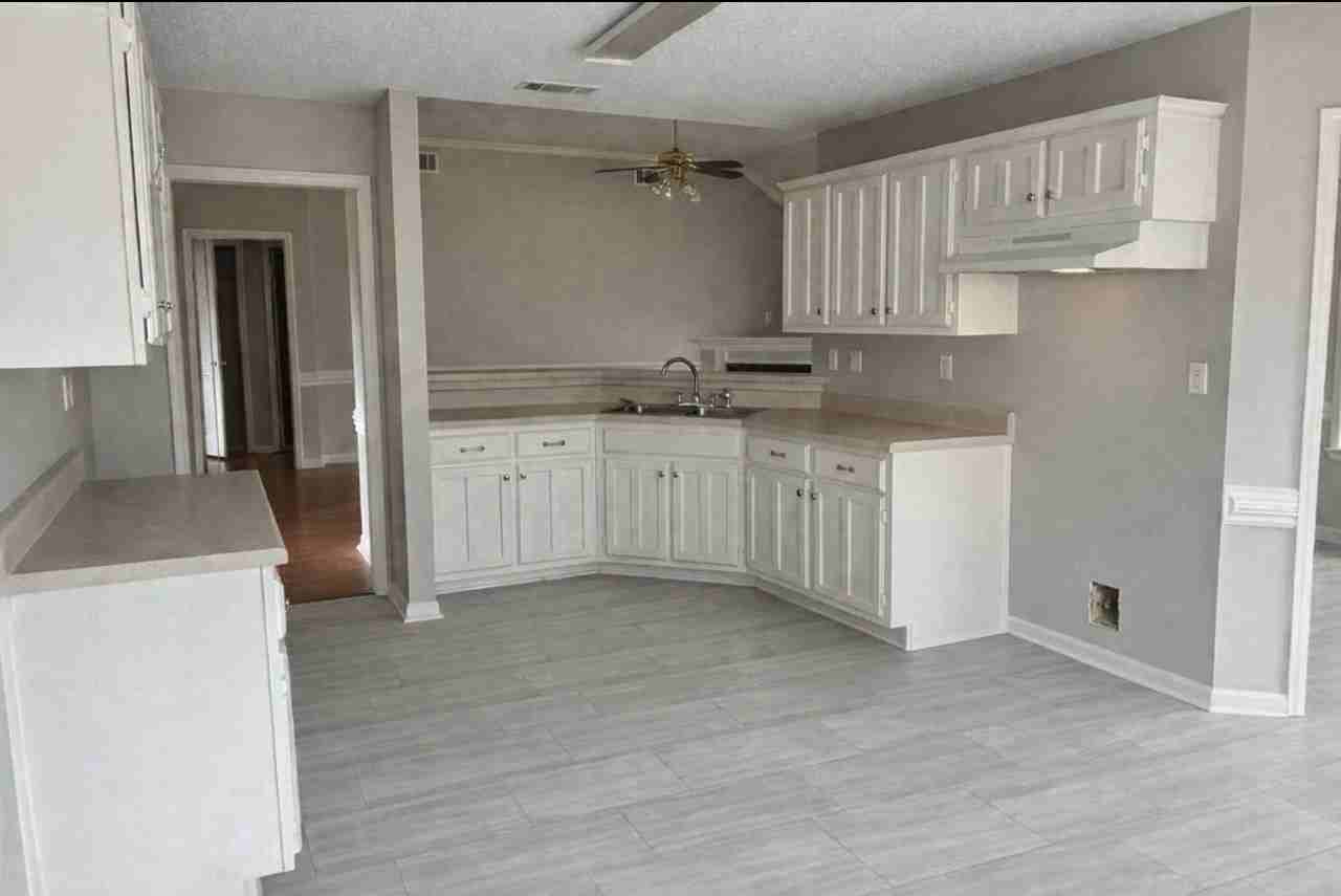 3806 Beatrice Cv #1 - Photo 2 of 5