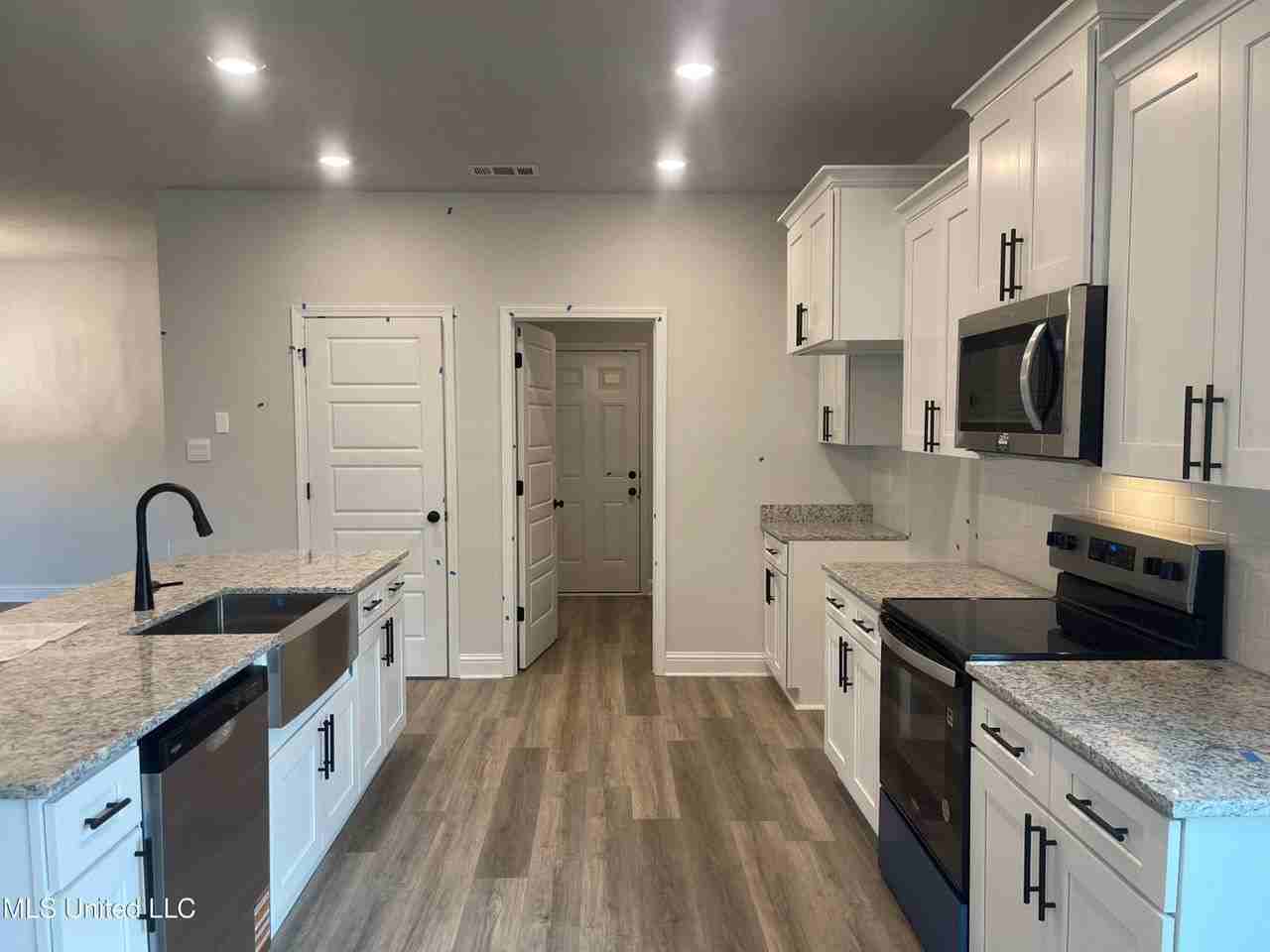 13569 Sarus Dr #1 - Photo 4 of 8