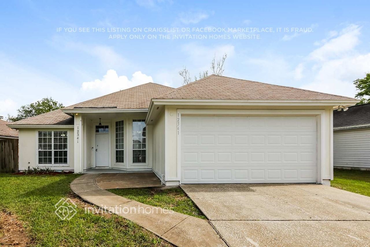 12341 Amanda Cove Trl - Photo 3 of 17