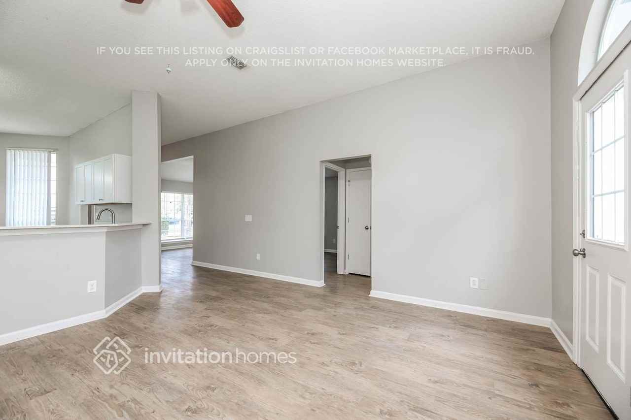 12341 Amanda Cove Trl - Photo 5 of 17