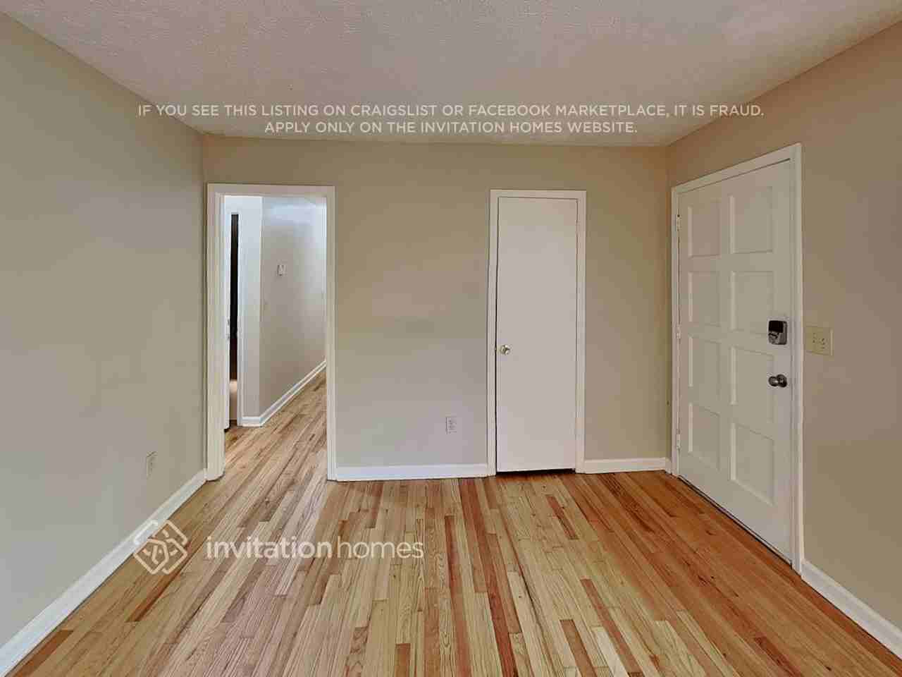 5676 Crestwood Dr - Photo 5 of 20