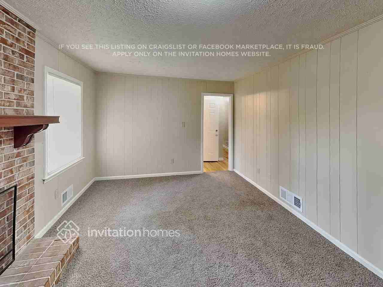 5676 Crestwood Dr - Photo 7 of 20