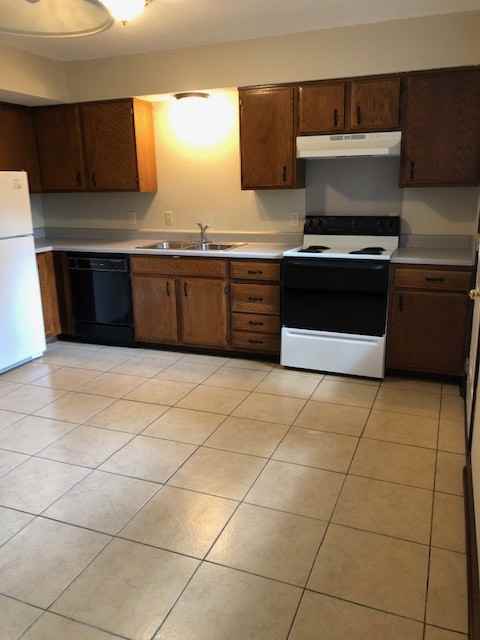 1242 Park Dr #1 - Photo 5 of 11