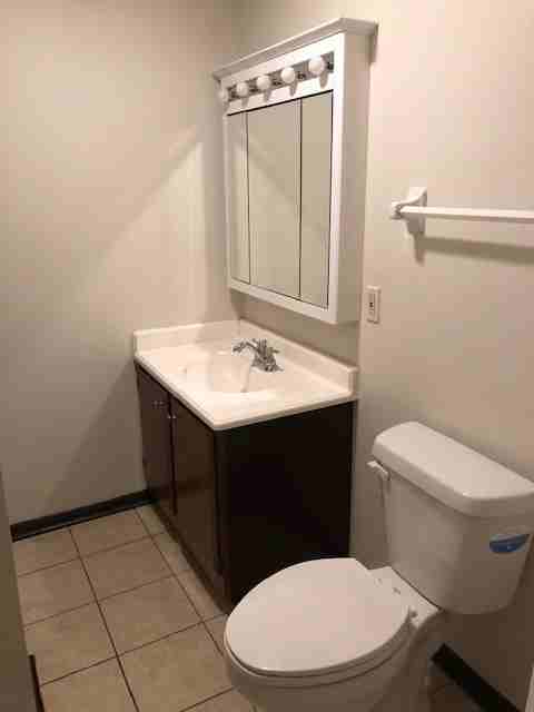 1242 Park Dr #1 - Photo 7 of 11