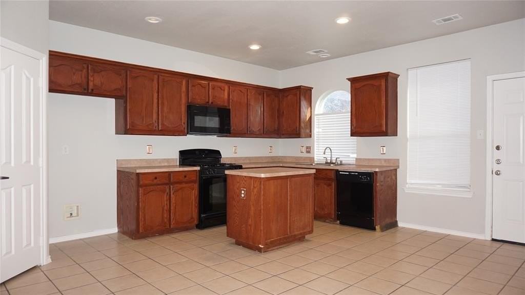 5613 Penwell Dr - Photo 5 of 21