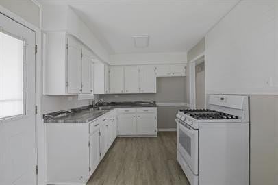 208 D St - Photo 3 of 13