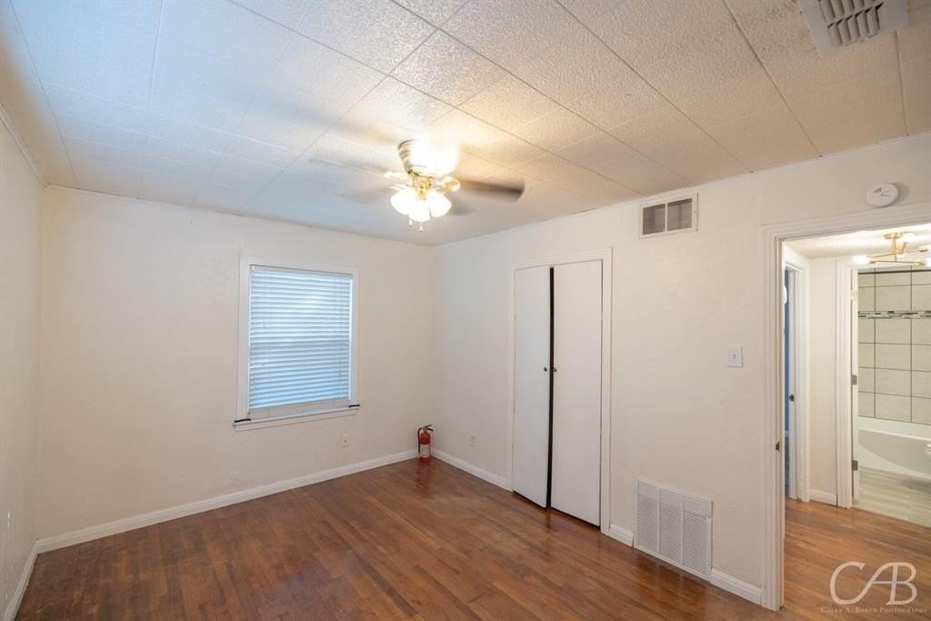 2318 Amarillo St - Photo 7 of 25