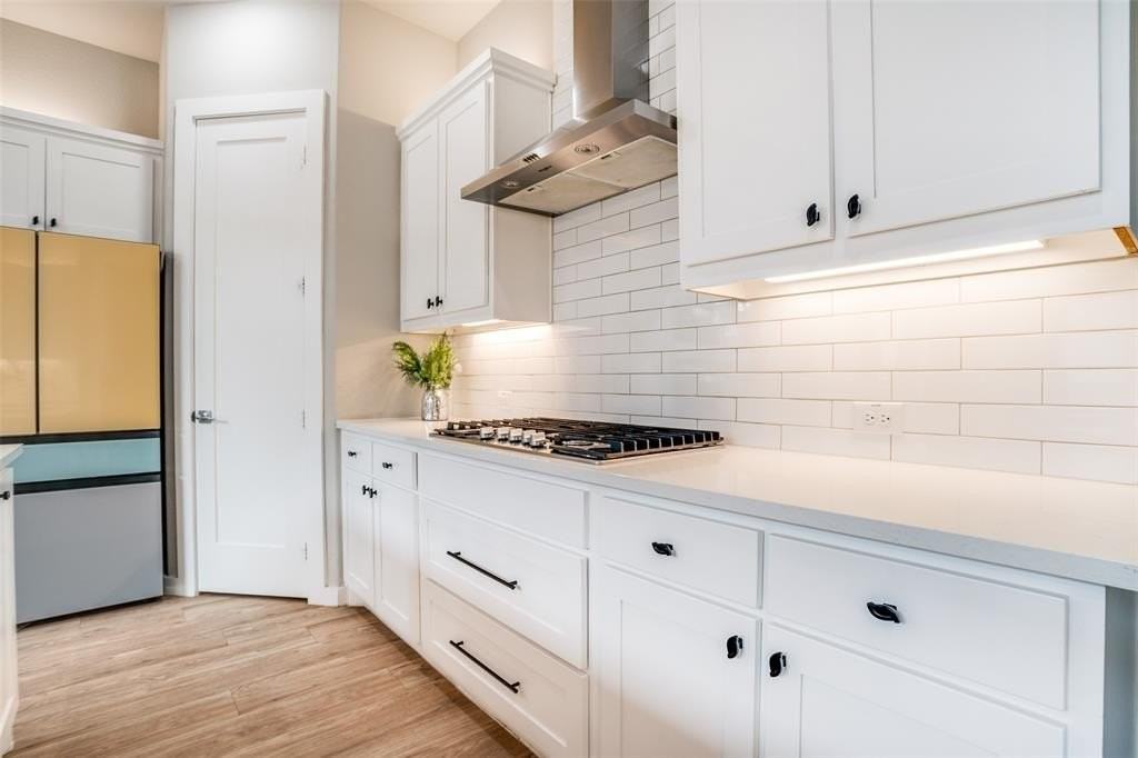 1291 Crescent Ln - Photo 7 of 25