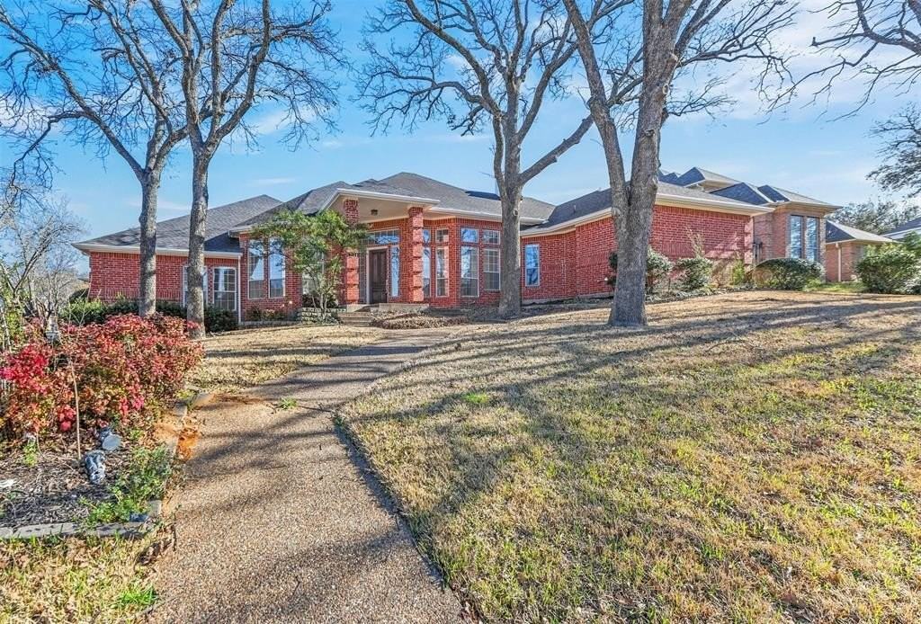 401 Leigh Ct - Photo 2 of 29