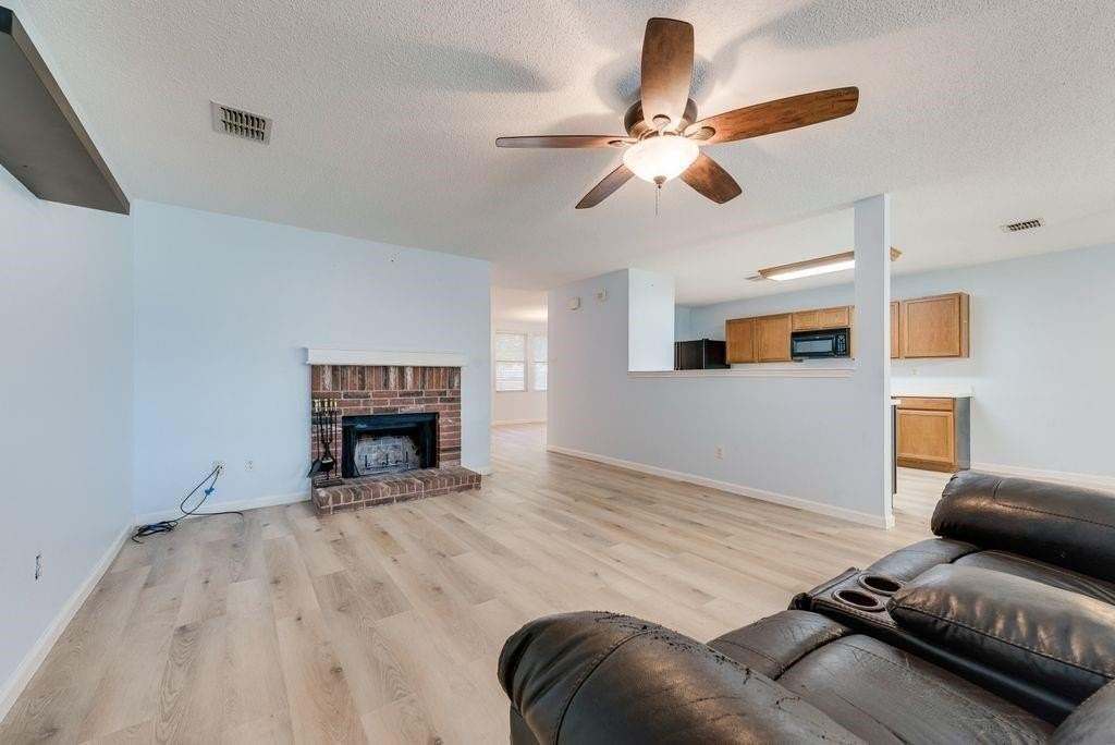 618 Hanceville Way - Photo 3 of 27