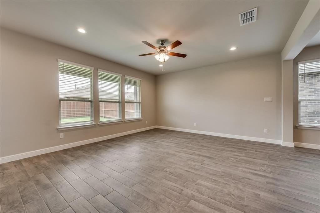 2208 Tucana Way - Photo 3 of 18